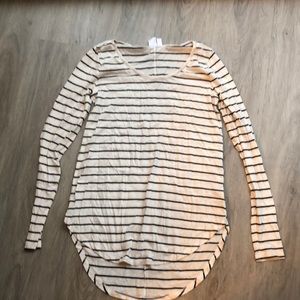 Black and white striped long sleeve tee